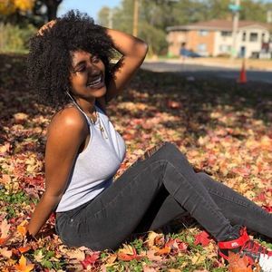 Meet your Posher, Grace